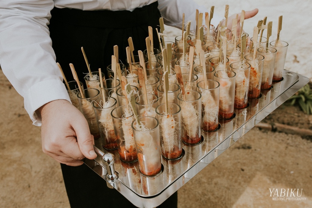 Langostino envuelto en pasta kataifi y salsa romescu XS