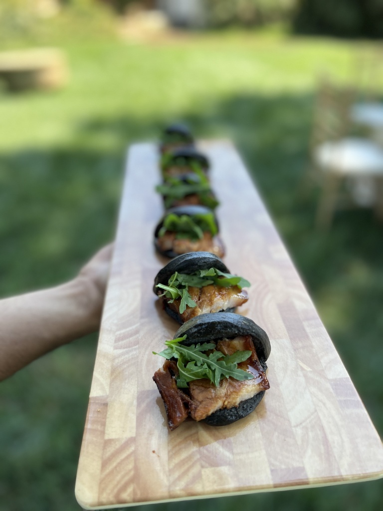 Bao de panceta braseada, rucula y salsa chashu (r) XS