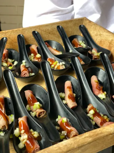 [Cat] Roast beef de ternera con salsa yakiniku de manzana smith (r) XS