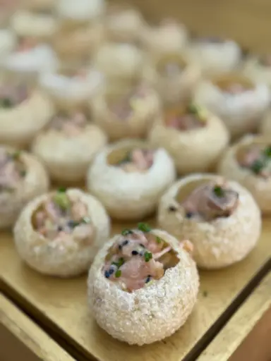 [Cat] Panipuri de tartar de salmón y aguacate XS