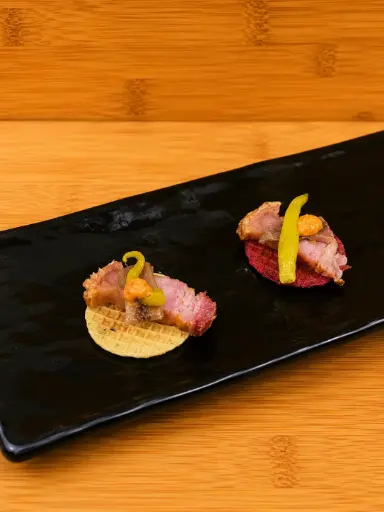 [Cat] Tartar de gilda y torreznos con mahonesa de pimentón de la Vera